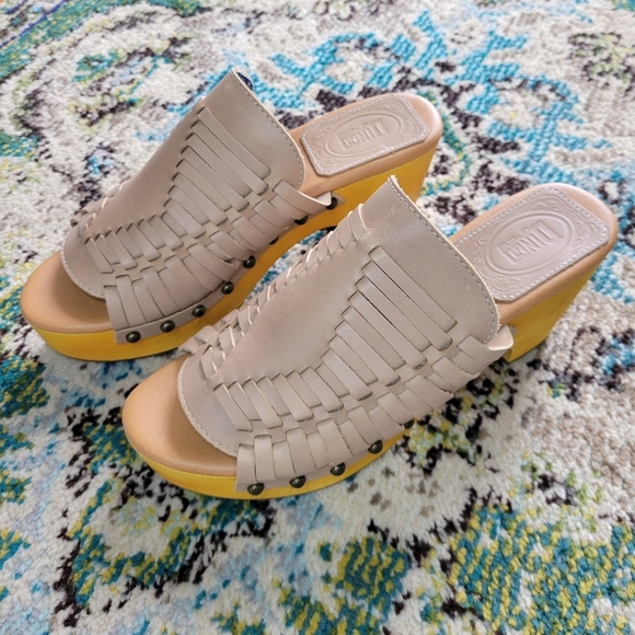 NWT Dingo 100% Leather Tan Woven Platform Women's Summer Heels, Size 9.5 - Picture 3 of 10